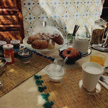Riad Bouchouari 33 Marrakesh Luaran gambar