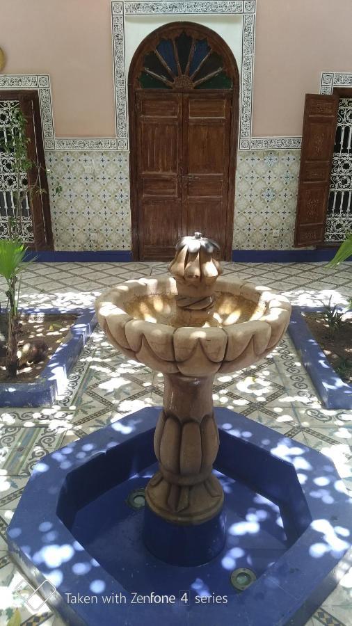 Riad Bouchouari 33 Marrakesh Luaran gambar