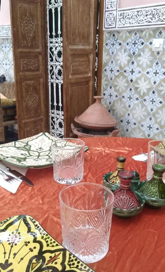 Riad Bouchouari 33 Marrakesh Luaran gambar