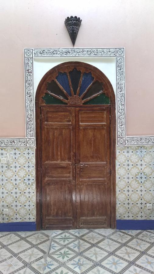 Riad Bouchouari 33 Marrakesh Luaran gambar