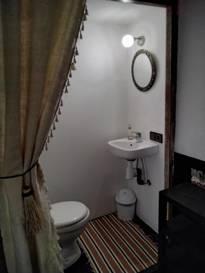 Riad Bouchouari 33 Marrakesh Luaran gambar